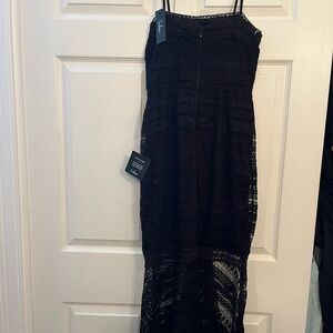 Lulu’s black lace maxi dress size S NWT